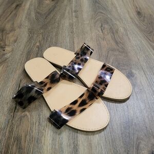 JustFab Cass Flat sandals Size 8 Animal Print Cheetah Strap